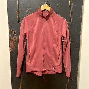 Layer 8 Qwick-Dry Athletic Wear | Size S